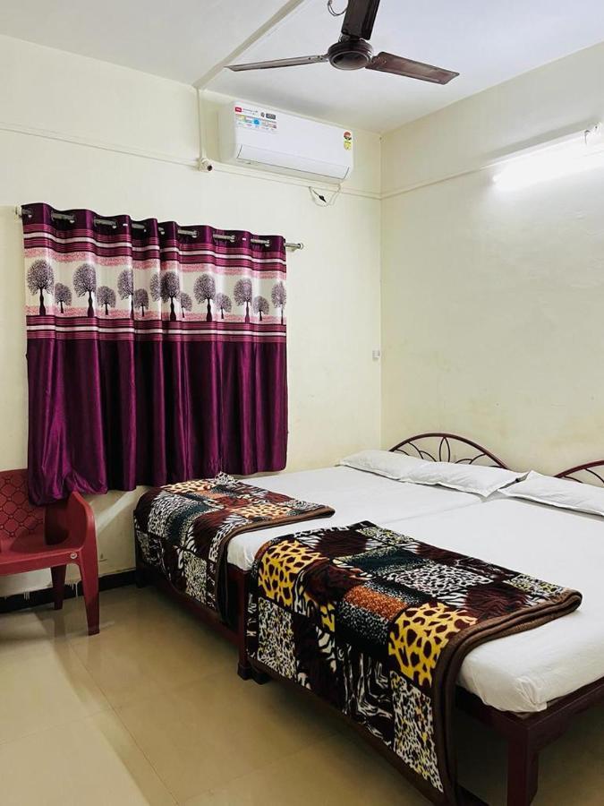 Goldan Palece Hotel Trimbak Luaran gambar